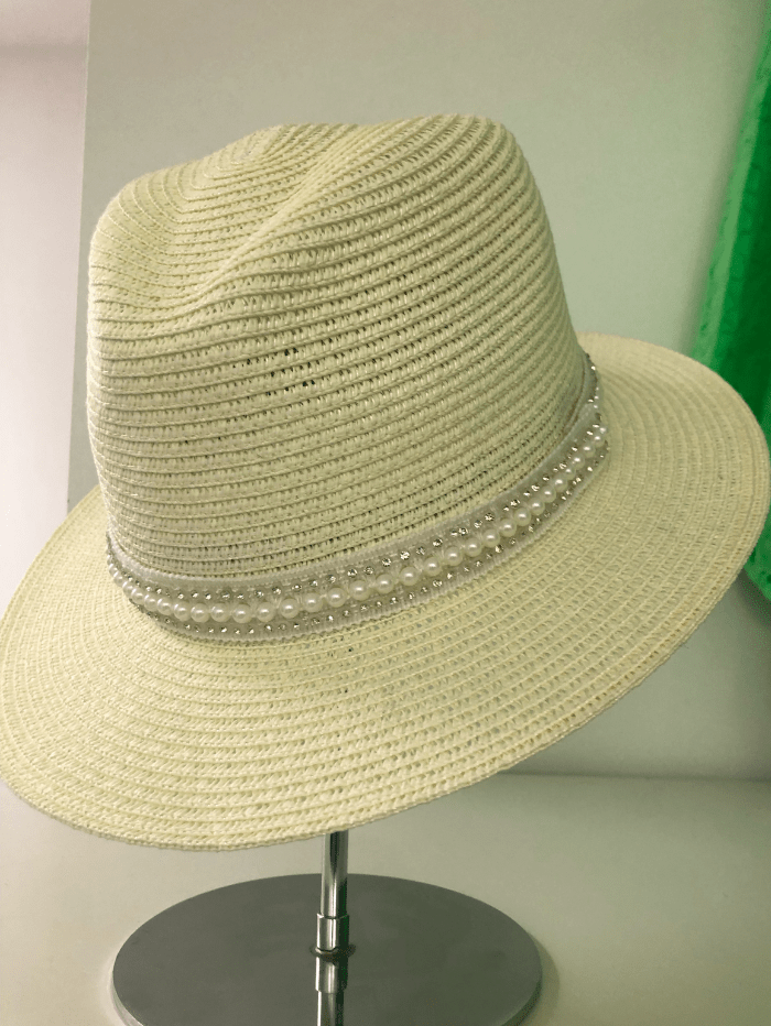 Izzi Hats Accessories Izzi Accessories Cream Summer Fedora Hat With Diamantee and Pearl Band izzi-of-baslow